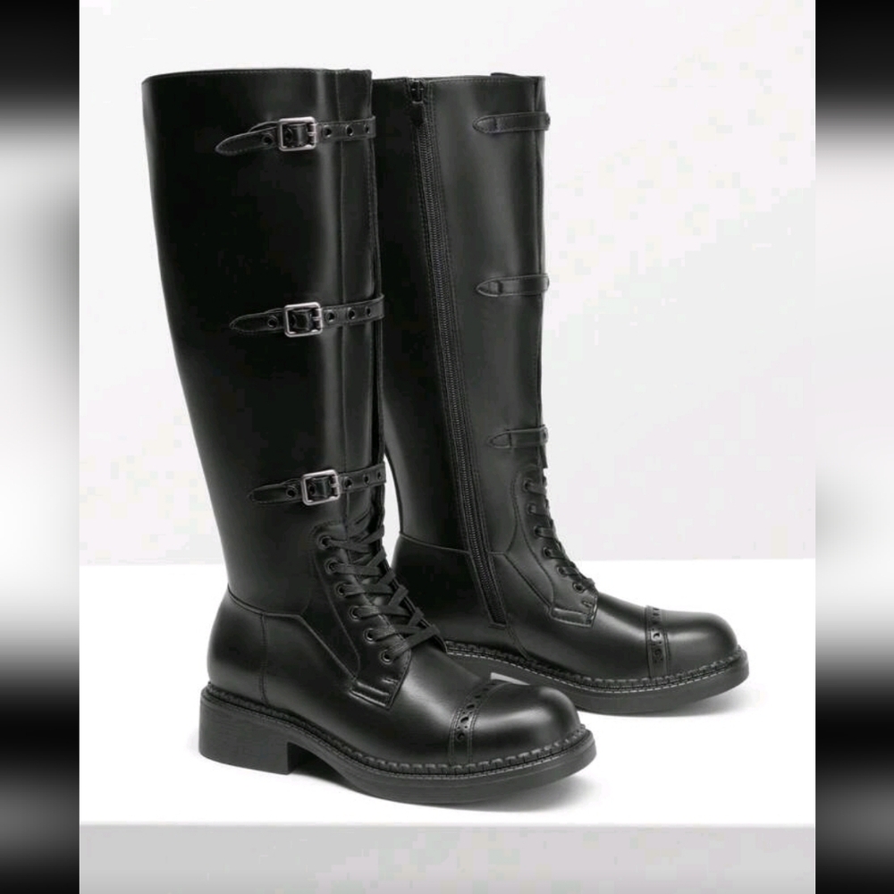BRAND NEW ** Black Knee-High Lace-Up Boots